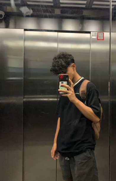 <em><strong>Andrés V.</strong></em>